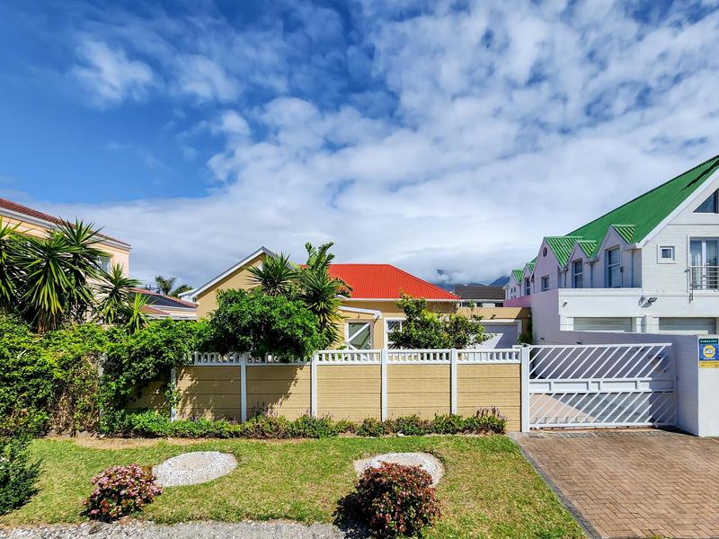 To Let 3 Bedroom Property for Rent in Rondebosch East Western Cape